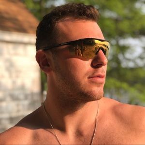 Meet your Posher, Nick